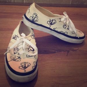 Nautical Vans in Cream